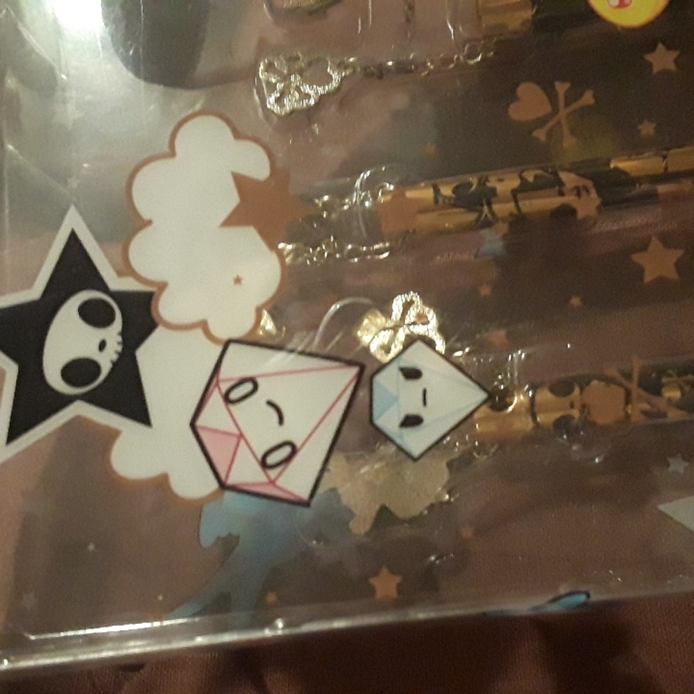 Tokidoki Pittura 4 pc Brush Set: 24 Karat Edition Rare Makeup Brushes LE Charms - Picture 10 of 16